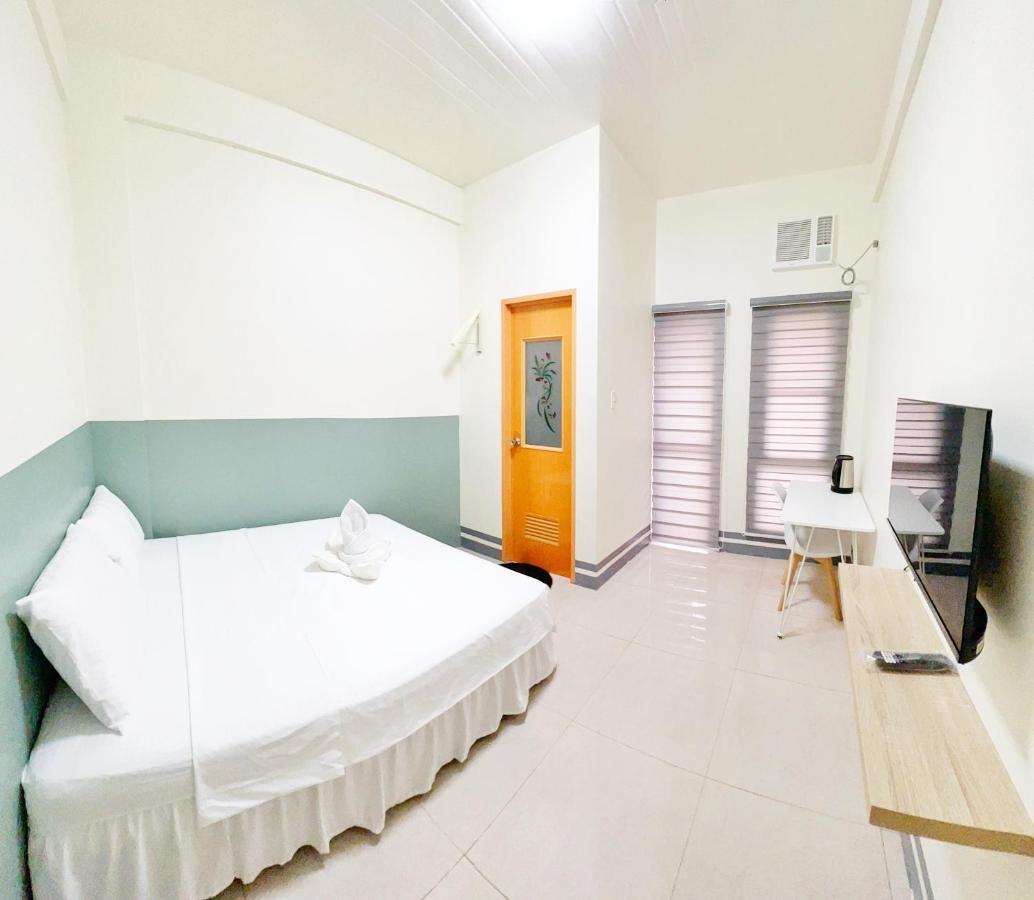 Verra Inn Tagaytay City Esterno foto