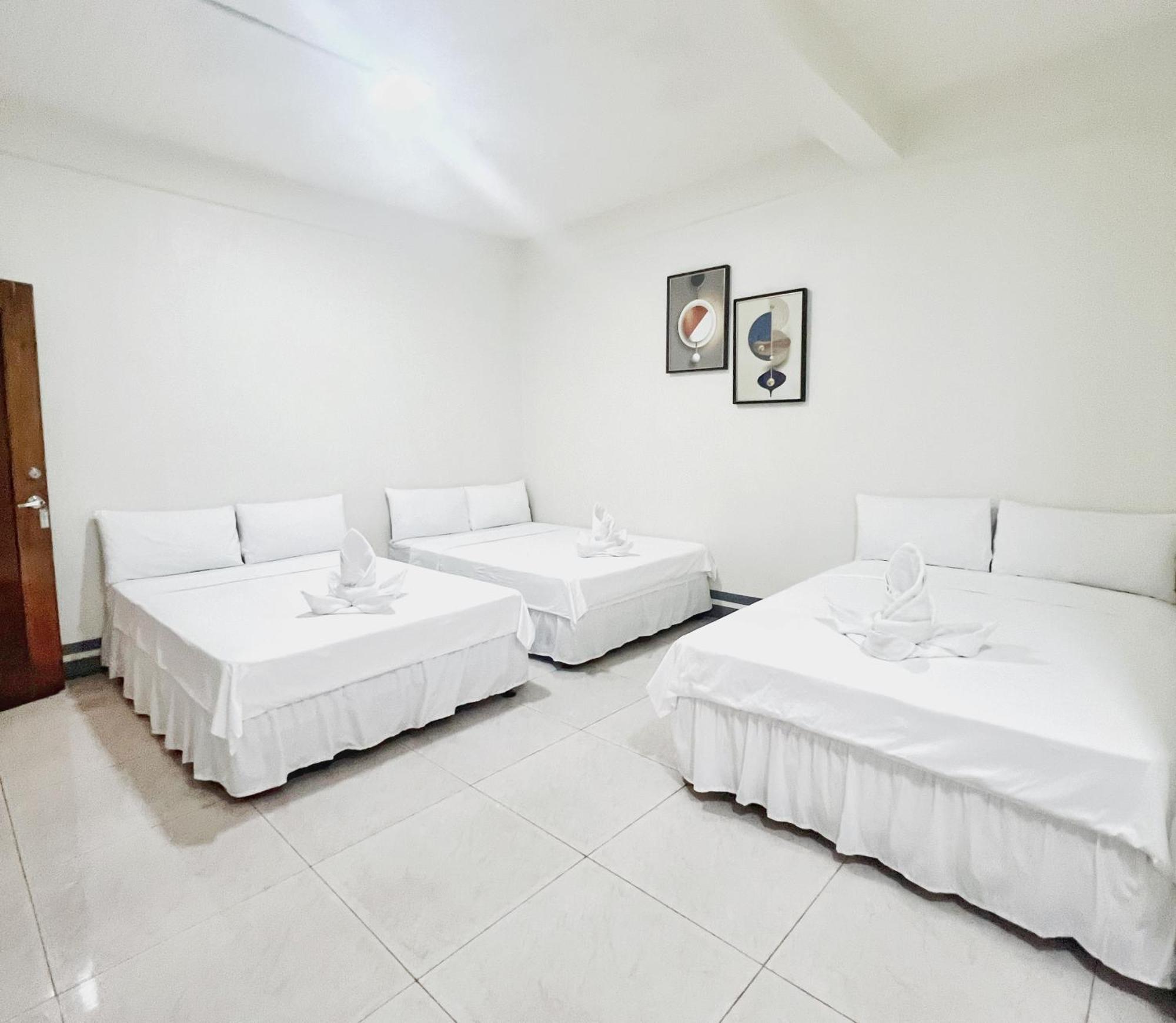 Verra Inn Tagaytay City Esterno foto