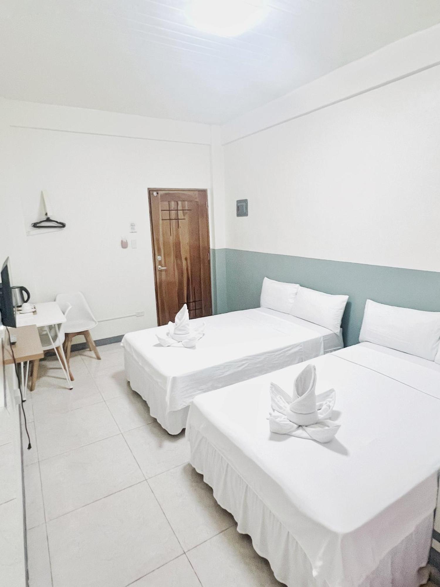 Verra Inn Tagaytay City Esterno foto