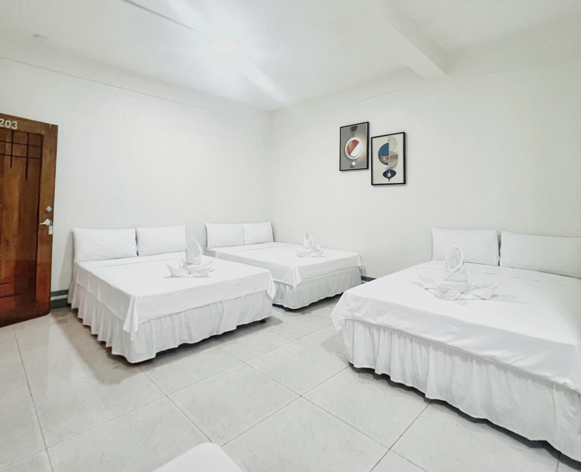 Verra Inn Tagaytay City Esterno foto